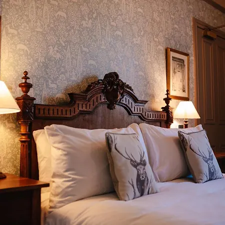Pinchinthorpe Hall * Guisborough